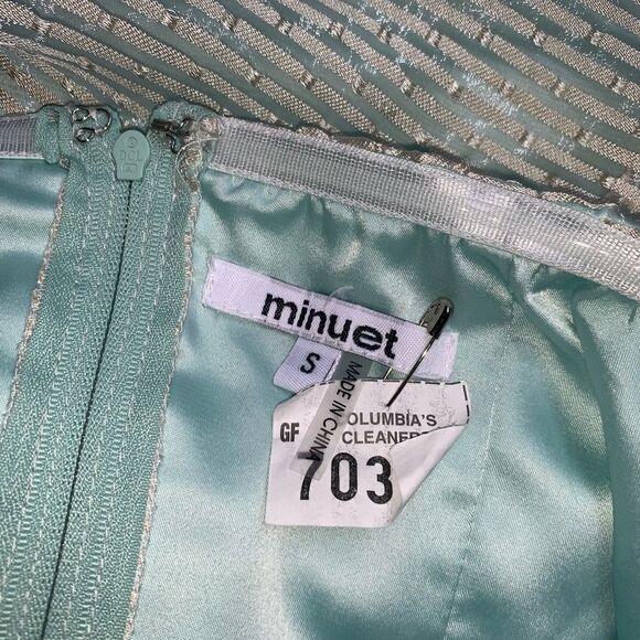 Beautiful Minuet dress - Picture 5 of 5